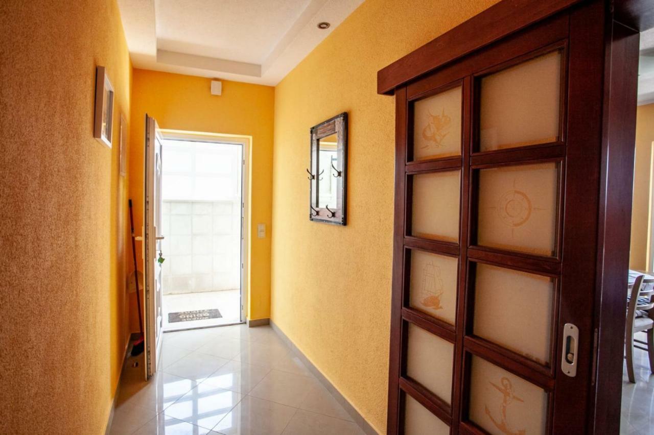 Ferienwohnung Dispet Dugi Rat Exterior foto