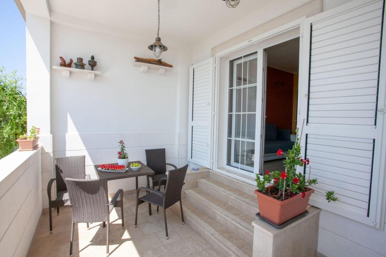 Ferienwohnung Dispet Dugi Rat Exterior foto